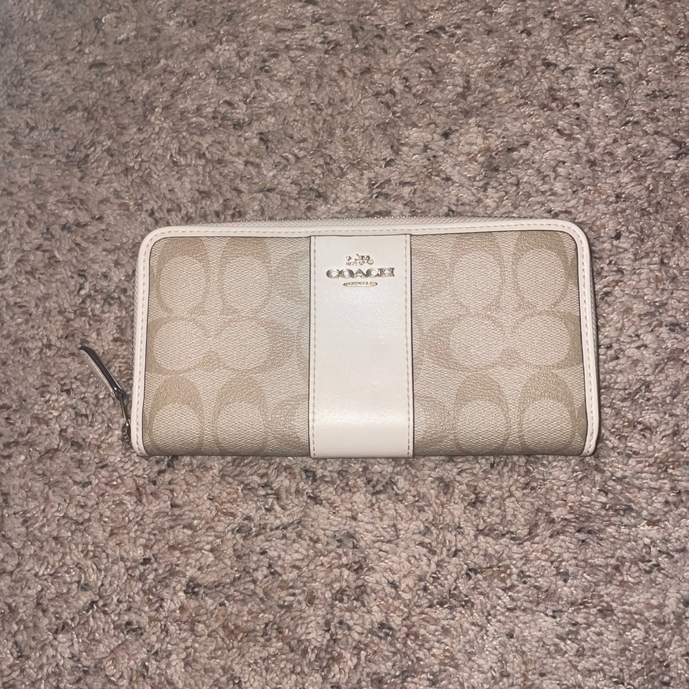 Coach Accordion Long Zip Around PVC Leather Signature Wallet